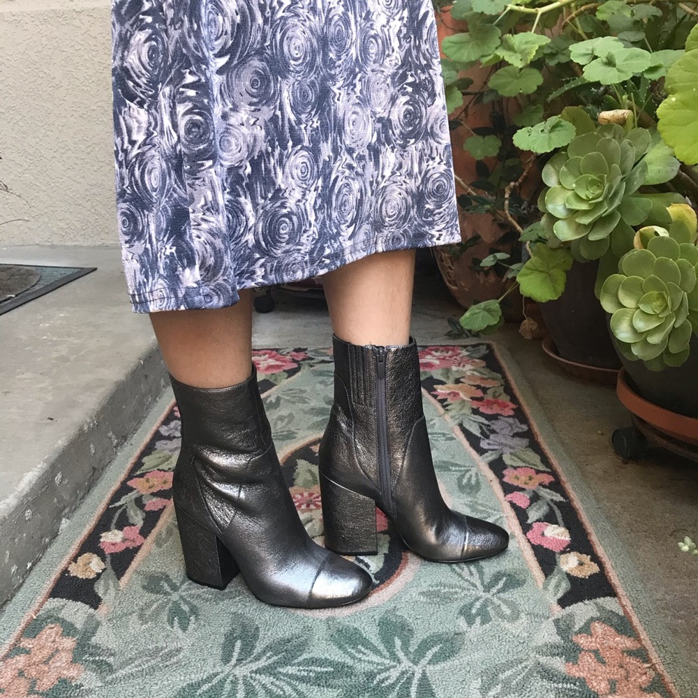 New silver/bronze Kendall+Kylie leather booties